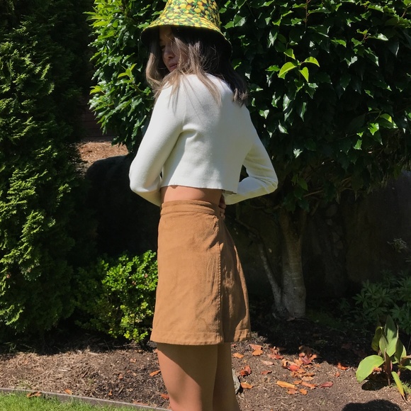 A&F Tan Suede Skirt - Picture 2 of 5